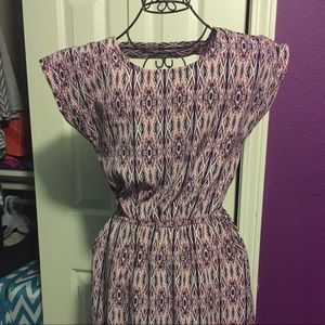 Cute shirt dress with pockets.